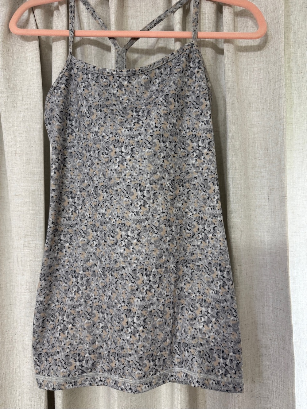 lululemon size 4 Power Y
Tank, gray petite floral print